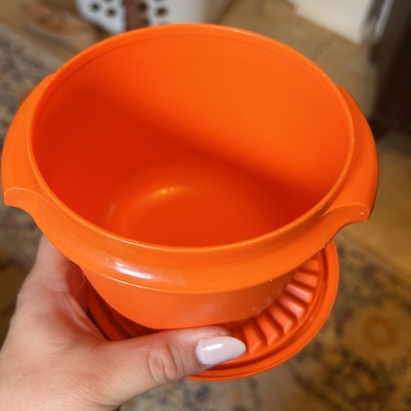 Vintage Orange Tupperware - Picture 5 of 5